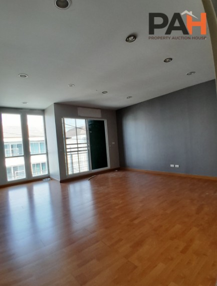 曼谷诗那卡琳区 Baan Klang Muang S-SENSE 项目联排别墅 - Image 8