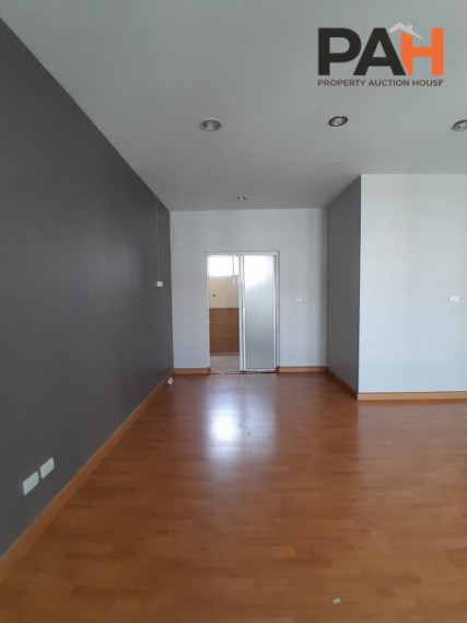 曼谷诗那卡琳区 Baan Klang Muang S-SENSE 项目联排别墅 - Image 6