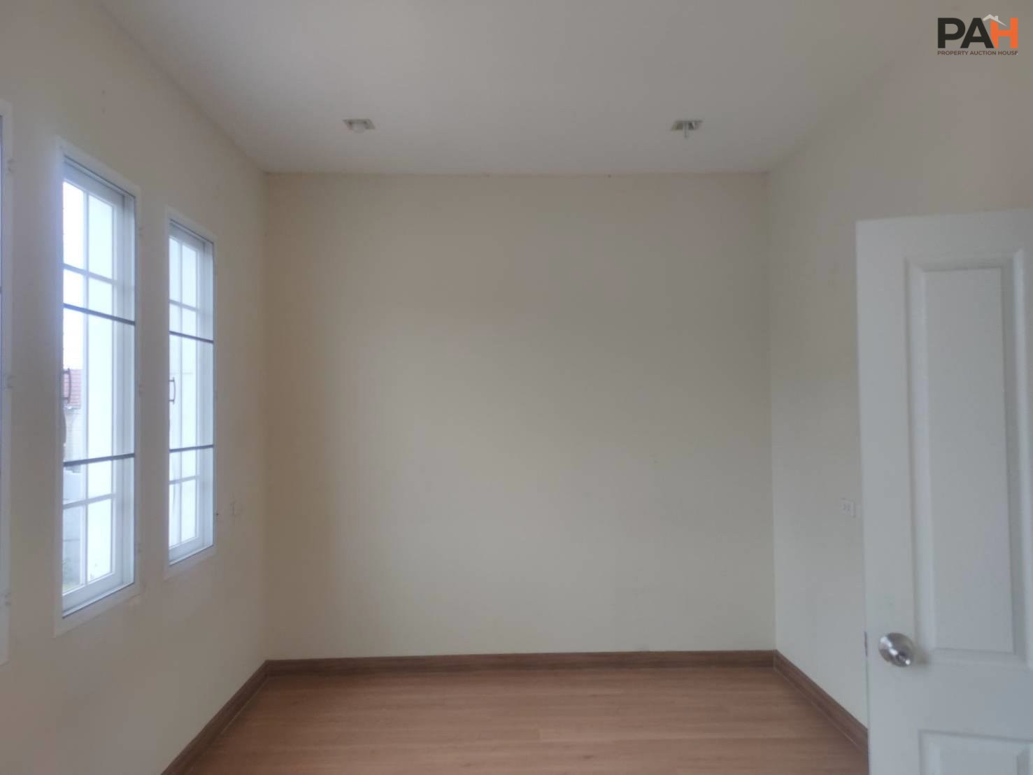 Townhouse in Mueang Nonthaburi - Image 8