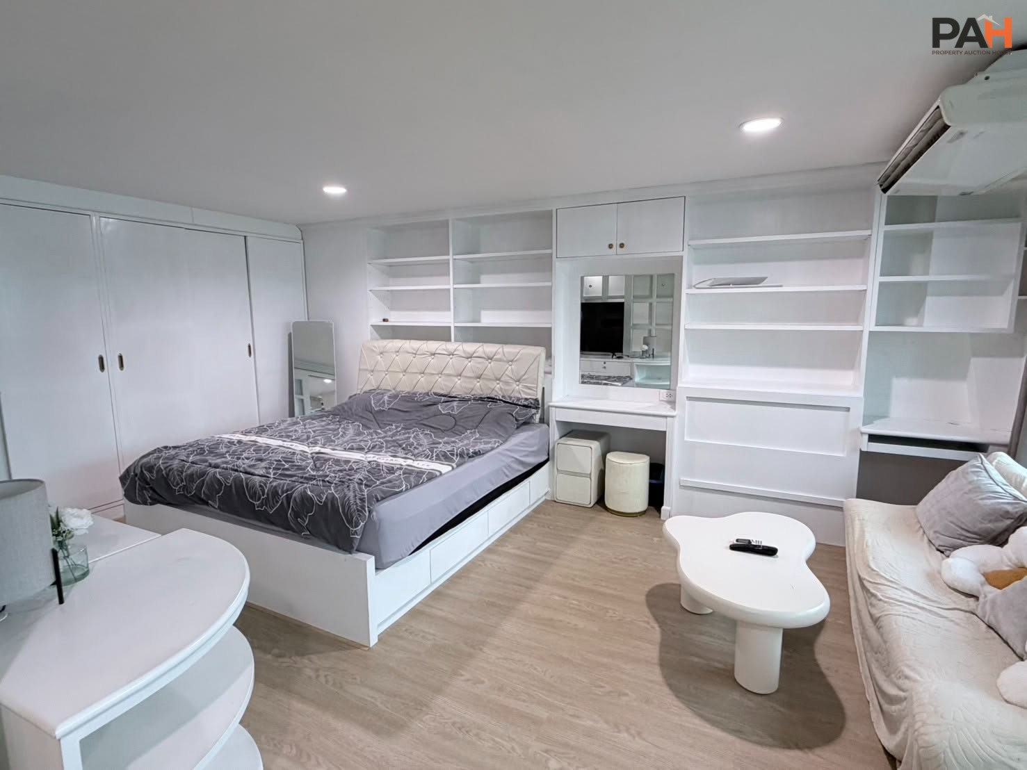 ✨ 34,000 / month. Condo for rent: "DIAMOND TOWER" Silom Soi 7 ✨