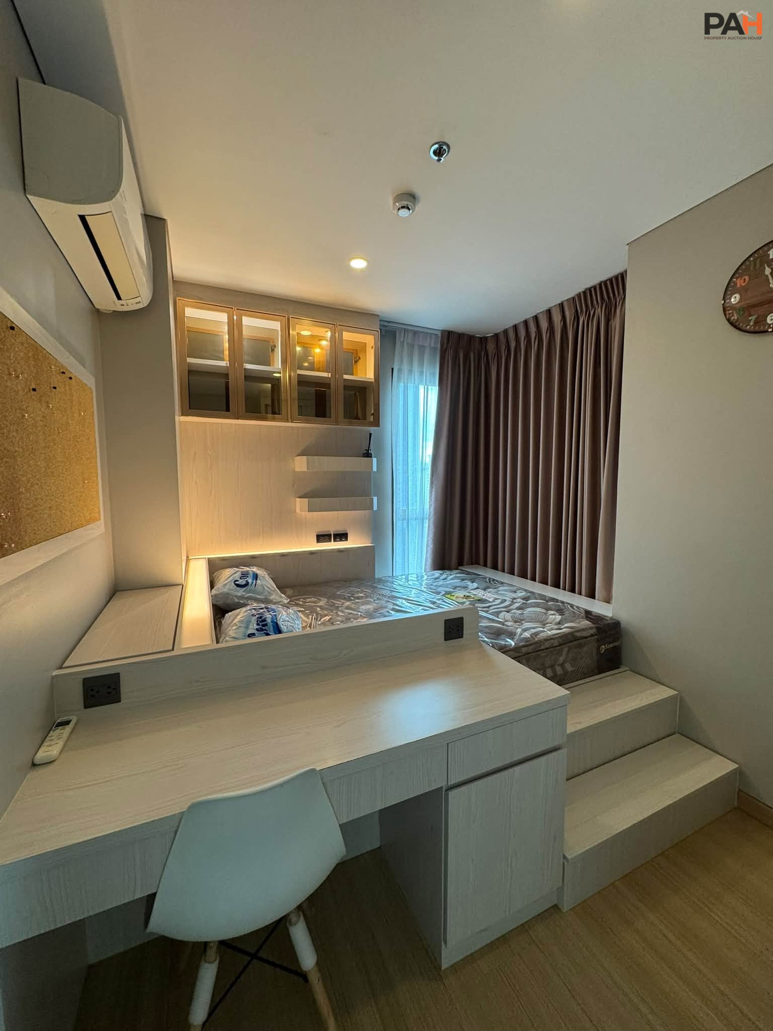 ✨ 36,000 / month. For rent / sale: "Lumpini Suite Petchburi-Makkasan" Condo ✨ - Image 5