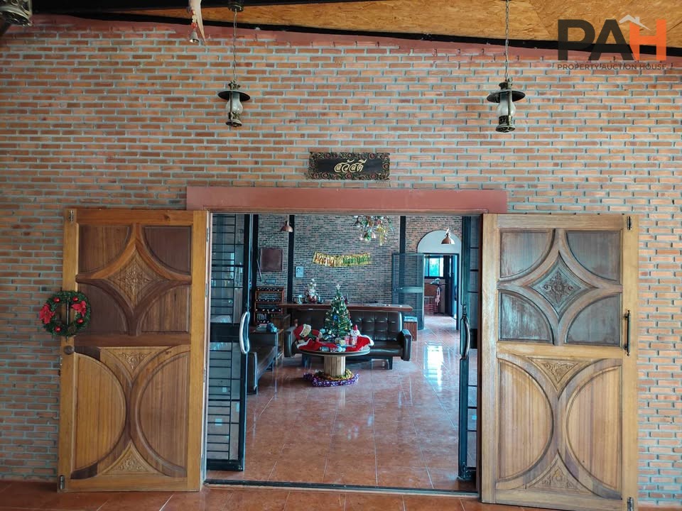 碧差汶府土地，31莱，碧ทับเบิก山景 (Phu Thap Boek)，附带度假屋和果园，隆告县 (Lom Kao)，地契已备，随时可转让。 - Image 3