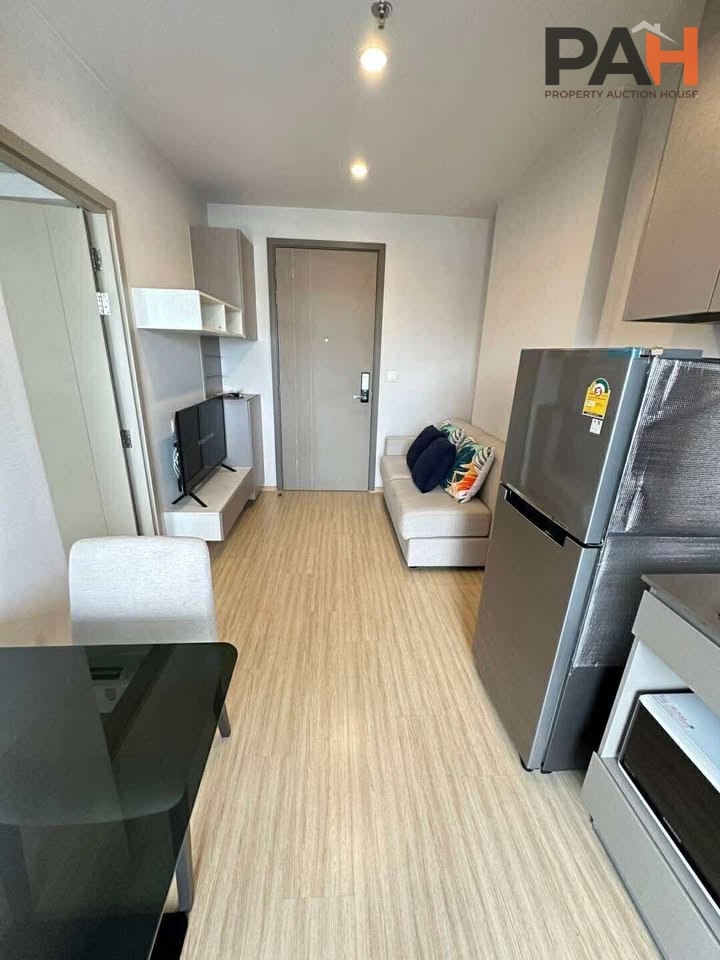 The Privacy Thaphra Interchange — Beautiful unit, high floor, clear view, ready for immediate income. - Image 4