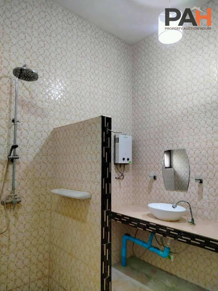 碧差汶府土地，31莱，碧ทับเบิก山景 (Phu Thap Boek)，附带度假屋和果园，隆告县 (Lom Kao)，地契已备，随时可转让。 - Image 9