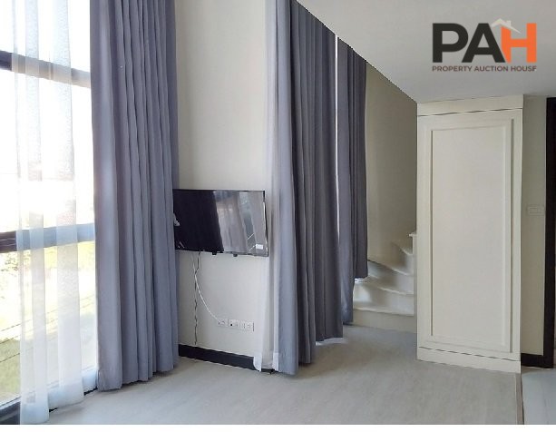 Thames Residence Suite [4th Floor] - Image 4