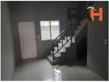 北柳府(Nonthaburi)Saensuk 项目商业楼