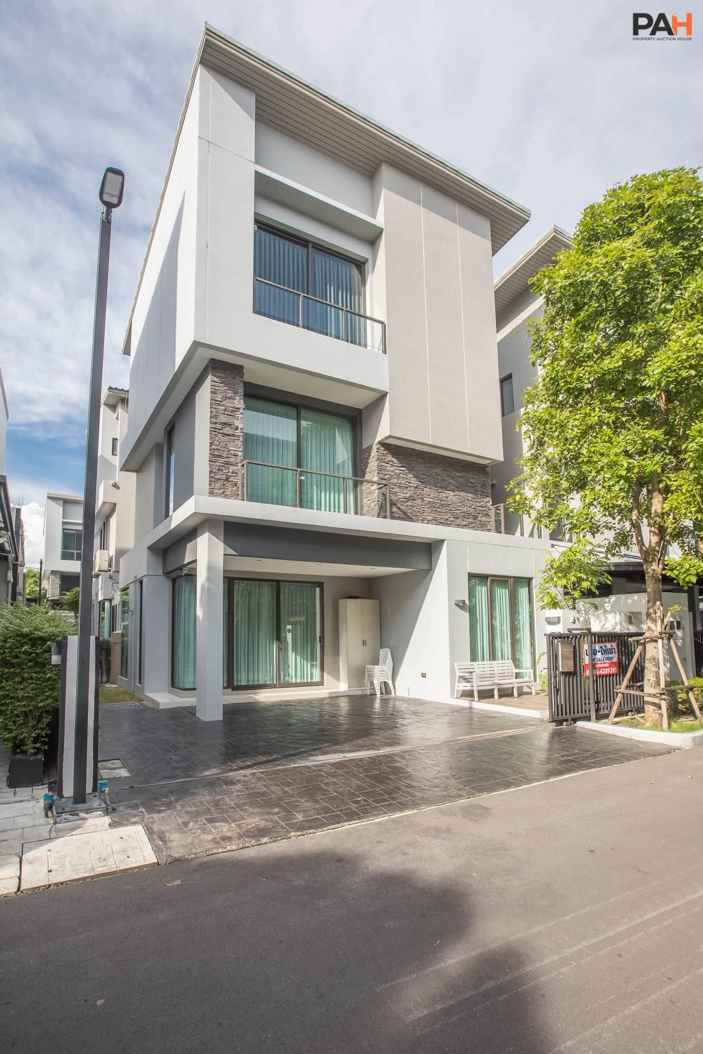  ให้เช่า บ้านแฝด 3 ชั้น “บ้านกลางเมือง Classe เอกมัย–รามอินทรา” - Image 3