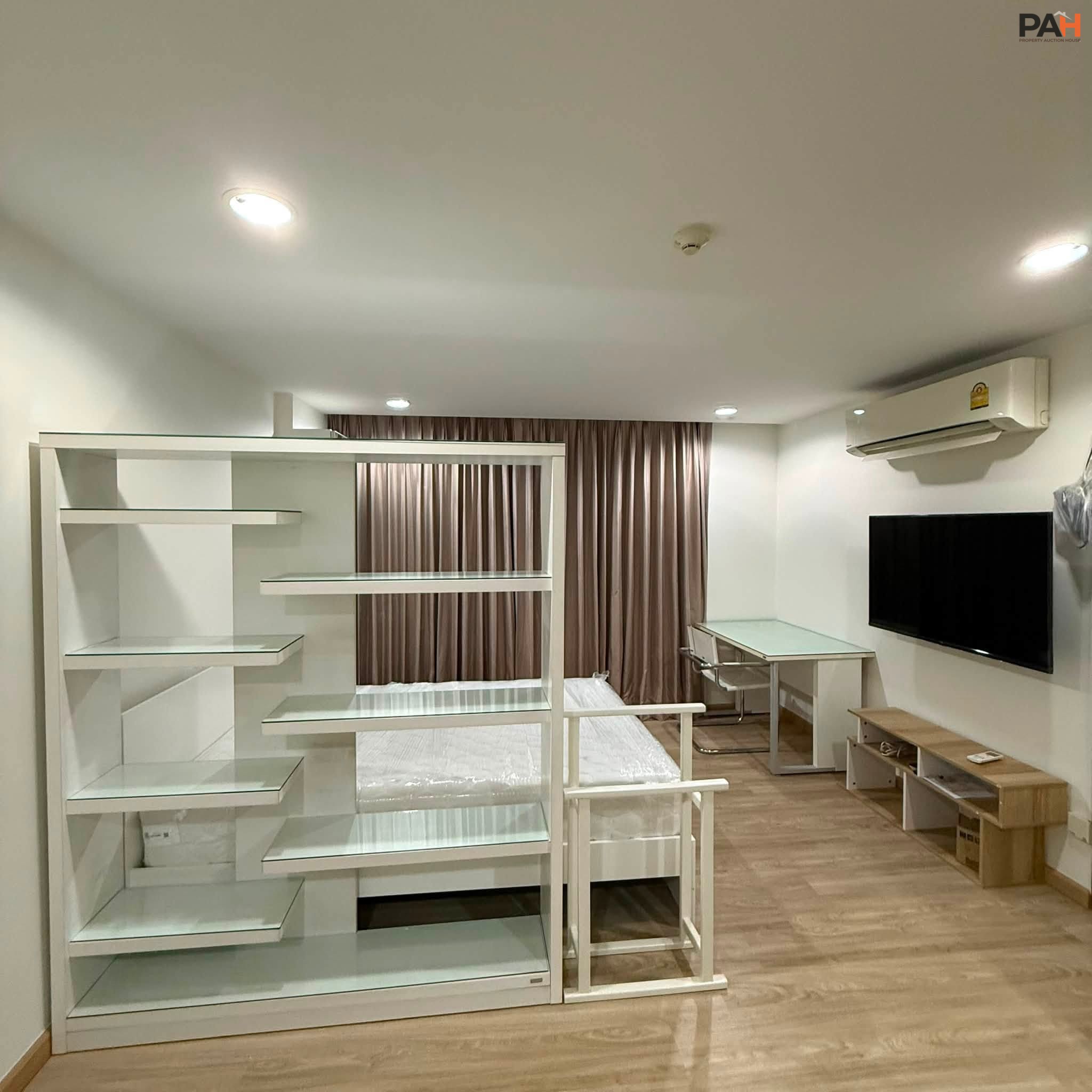 ✨ Condo for rent in Ratchada: “The Kris 3 Ratchadaphisek 17” ✨
