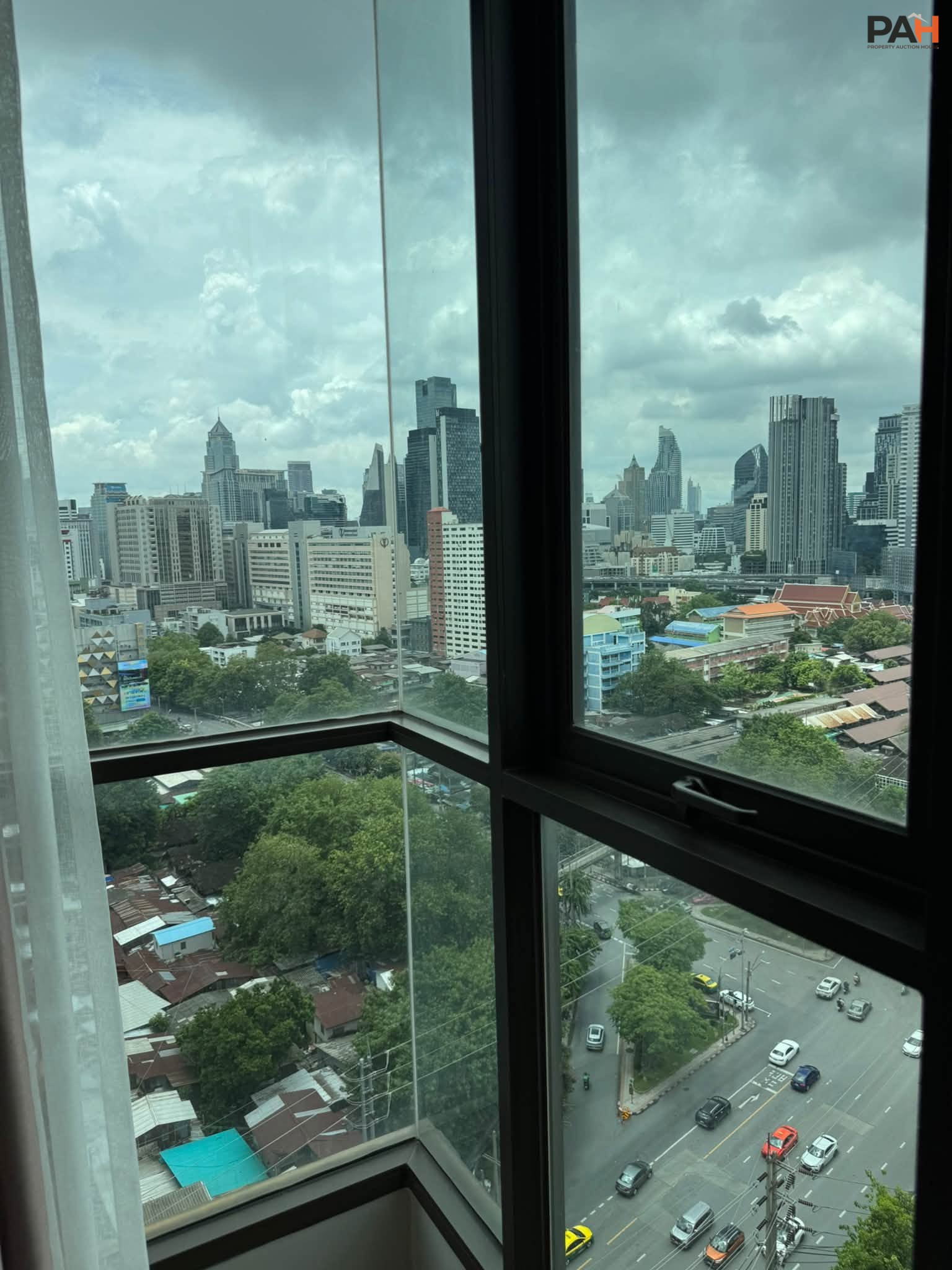 ✨ 36,000 / month. For rent / sale: "Lumpini Suite Petchburi-Makkasan" Condo ✨ - Image 10