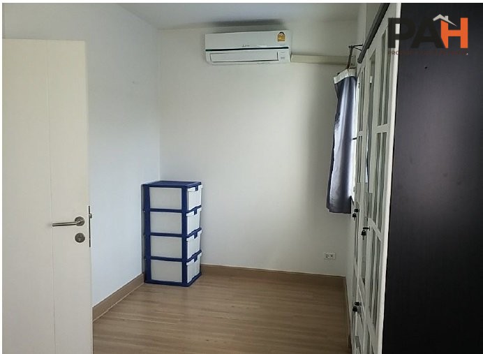 Townhouse in Mueang Samut Prakan - Image 7