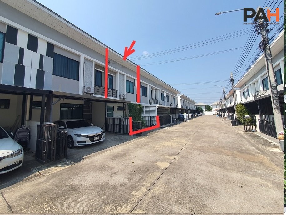 The Trust Townhome Ratchaphruek - Rattanathibet 2, Pak Kret, Nonthaburi - Image 9