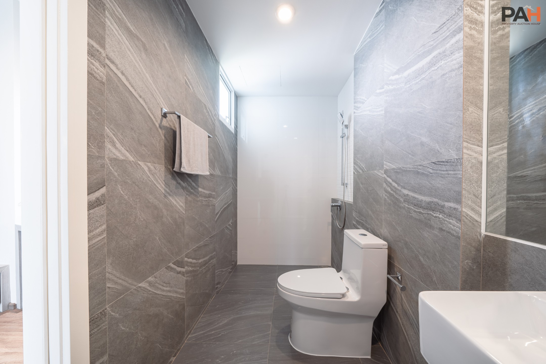 Nirvana ABSOLUTE Krungthep Kreetha - Image 6