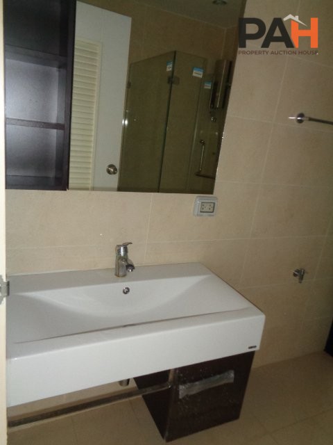 The Forest Chaengwattana Suite [7th Floor] - Image 8