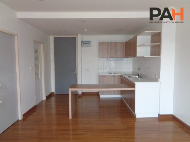 The Forest Chaengwattana Suite [7th Floor] - Image 4