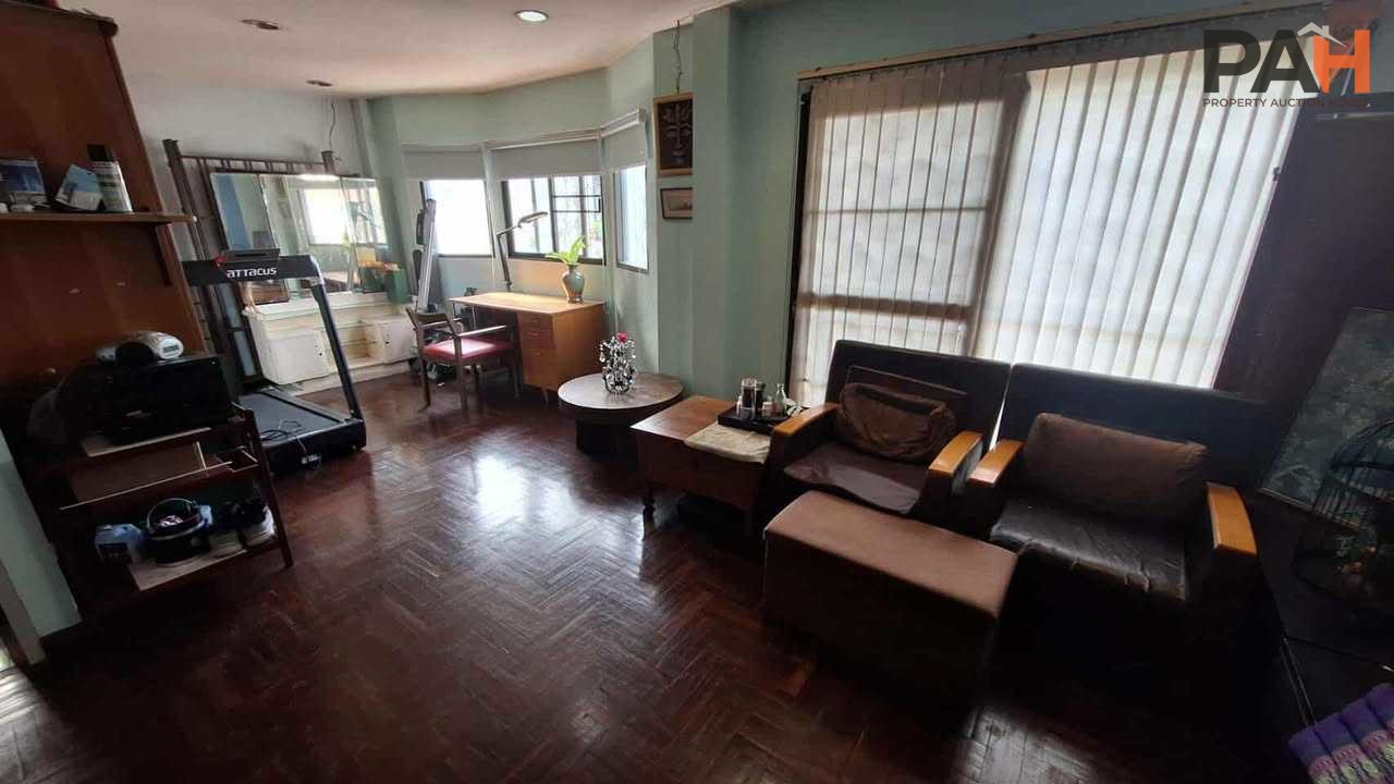 บ้านหรู 3 ชั้น ใจกลางจตุจักร พหลโยธิน 24 ใกล้ BTS/MRT - Image 10