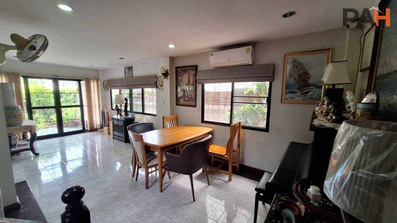 บ้านหรู 3 ชั้น ใจกลางจตุจักร พหลโยธิน 24 ใกล้ BTS/MRT - Image 9